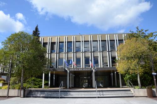 La mairie rouvre ses portes au public