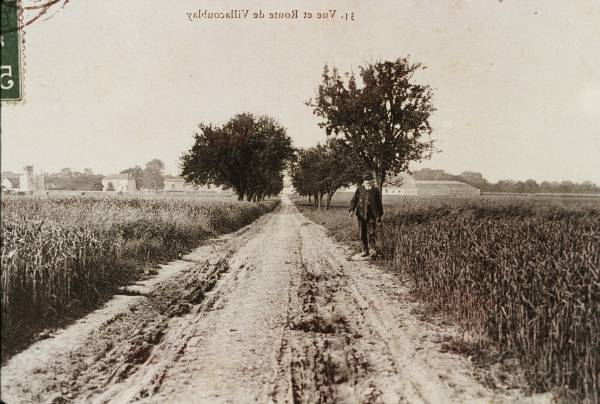 Une ville agricole et industrielle ravagée par la Seconde Guerre Mondiale 