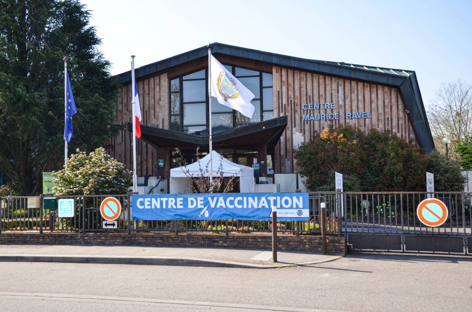 Centre de vaccination, un marathon contre la covid-19