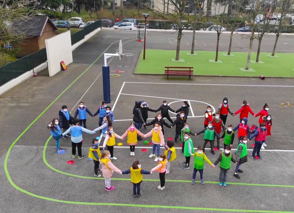 La flamme olympique brille dans les écoles véliziennes