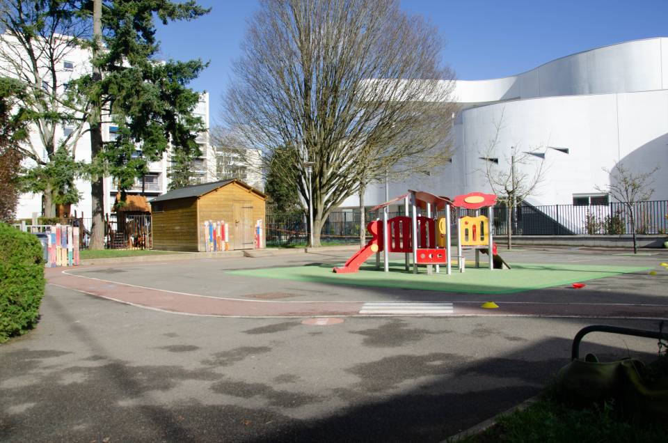 Installation de purificateurs d’air à l’école maternelle Exelmans