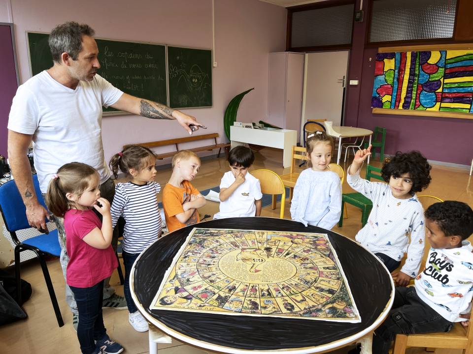 Un jeu de l’oie unique à l’école Mozart