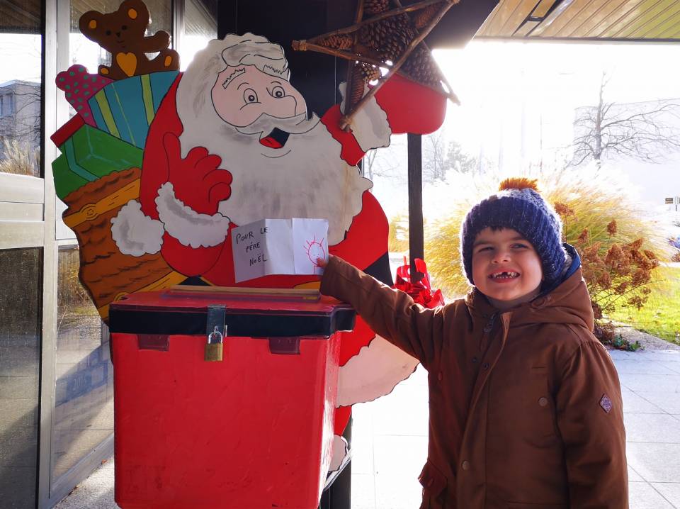 Le père Noël attend vos lettres !