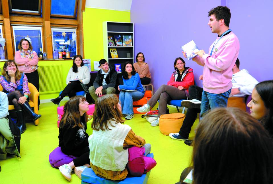 Lancement du prix littéraire VELY'BOOK Lancement du prix littéraire VELY'BOOK