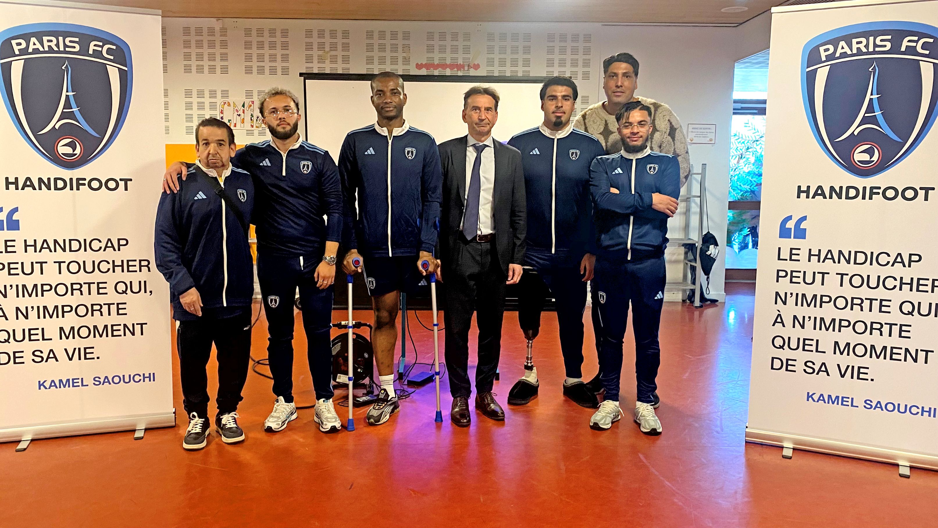 Monsieur le Maire est venu saluer les joueurs et les encourager