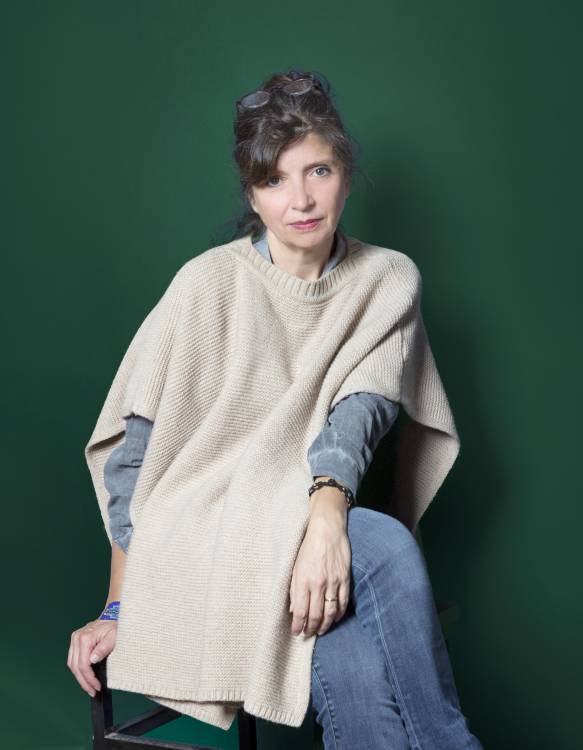 Carole Martinez, des contes aux romans  enchantés : une écrivaine brodeuse de mondes  